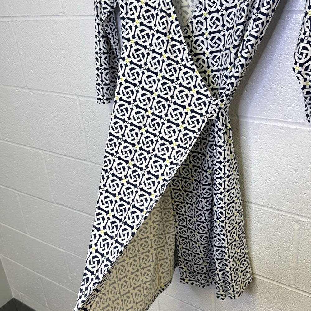 J. McLaughlin Black and White Wrap Dress with Notched Collar - Picture 6 of 9